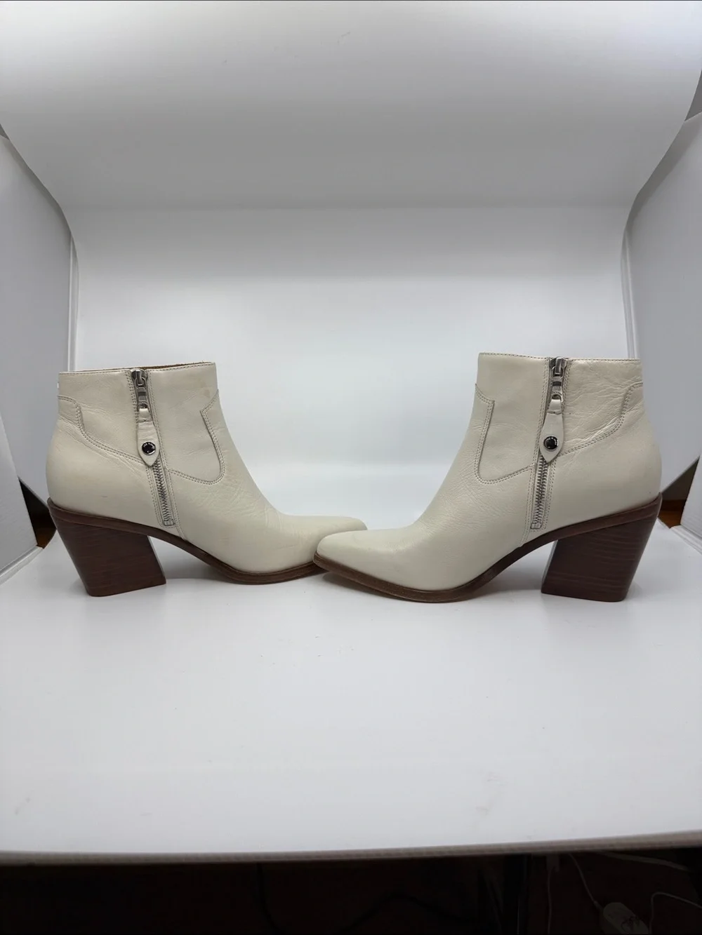 rag & bone Razor Leather Ankle Boots in Antique White Size 37.5
